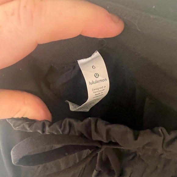 Lululemon Beyond the Studio Jogger high waisted - Picture 3 of 6